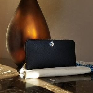 Tory Burch Robinson Zip Continental Wallet